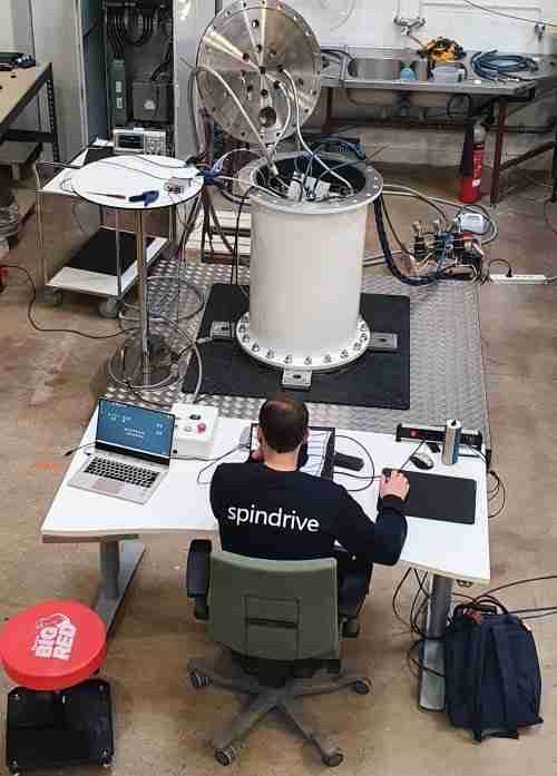 SpinDrive expert doing commissioning at Teraloop